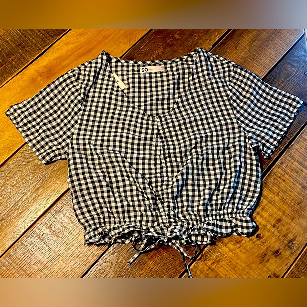 Black and White Checkered cropped top short sleeve synced top